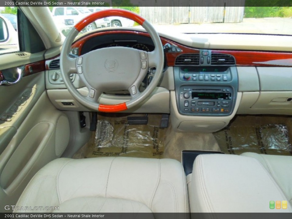 Neutral Shale Interior Dashboard for the 2001 Cadillac DeVille DHS Sedan #67474528