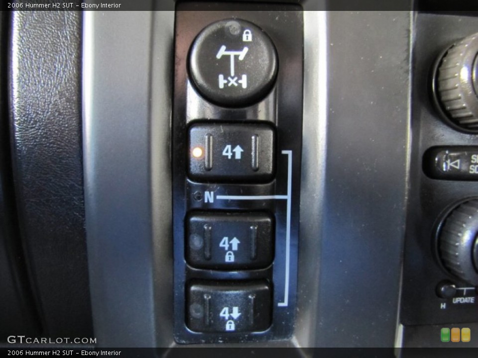Ebony Interior Controls for the 2006 Hummer H2 SUT #67491943