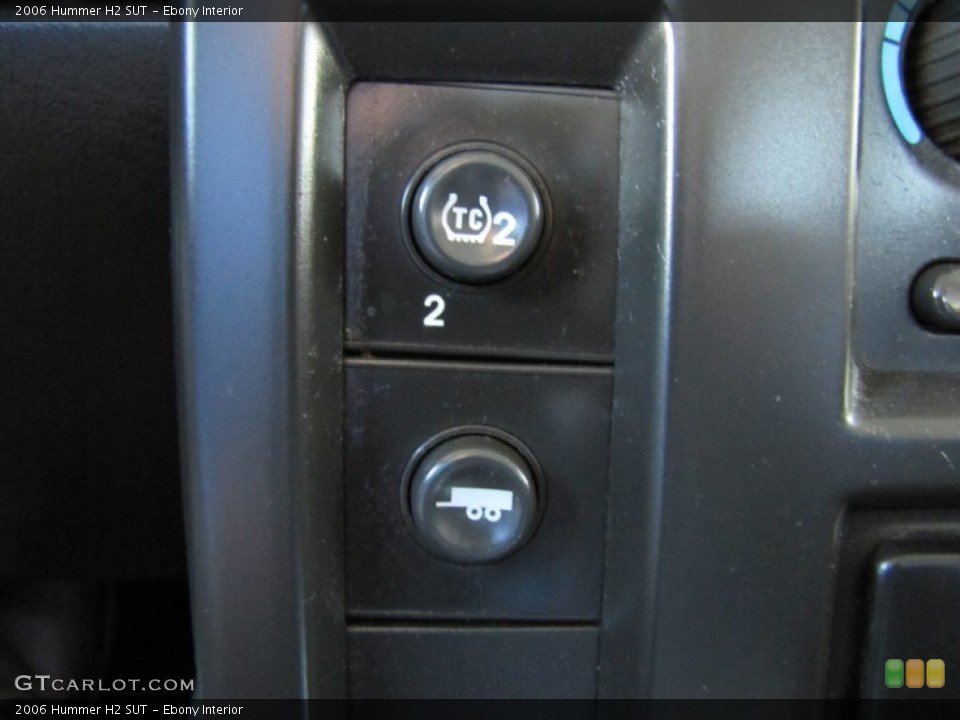 Ebony Interior Controls for the 2006 Hummer H2 SUT #67491946
