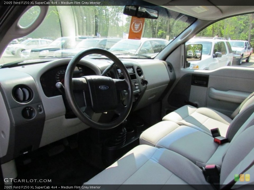 Medium Flint Grey Interior Prime Interior for the 2005 Ford F150 XL SuperCab 4x4 #67494974