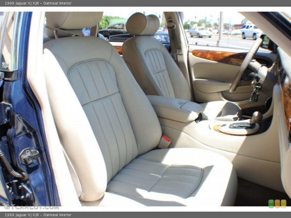 Oatmeal Interior Photo for the 1999 Jaguar XJ XJ8 #67502096