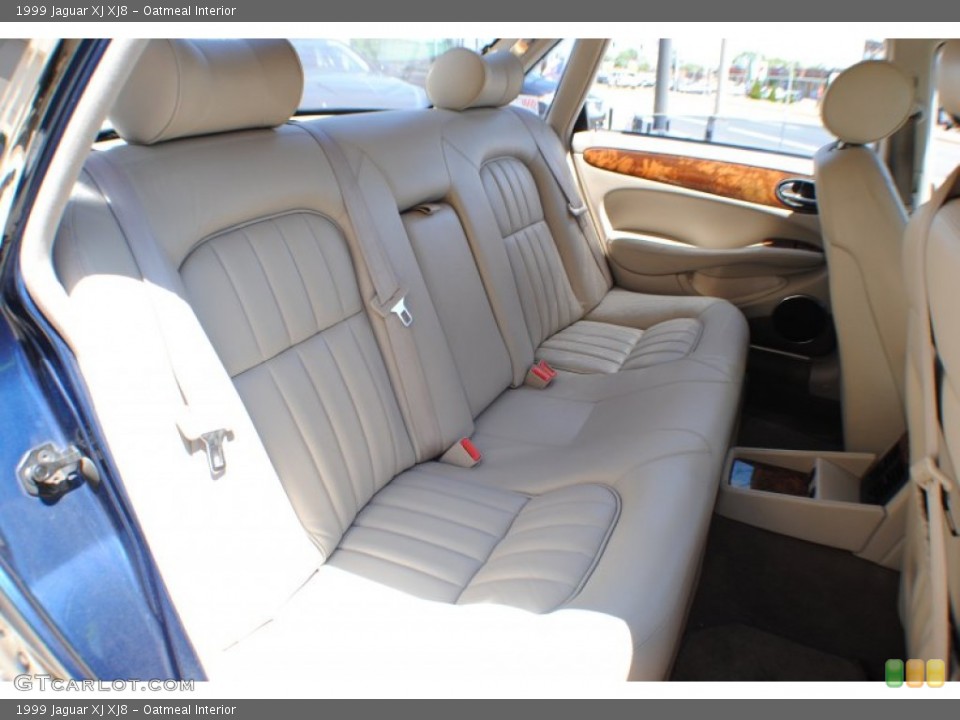 Oatmeal Interior Photo for the 1999 Jaguar XJ XJ8 #67502120