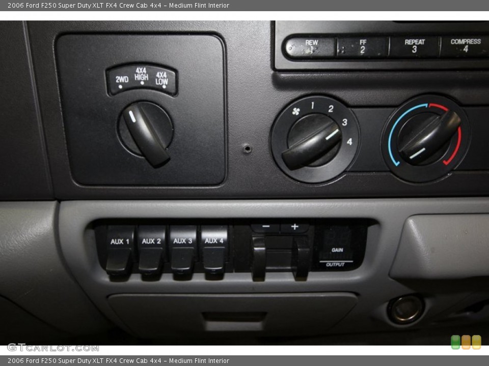 Medium Flint Interior Controls for the 2006 Ford F250 Super Duty XLT FX4 Crew Cab 4x4 #67507601