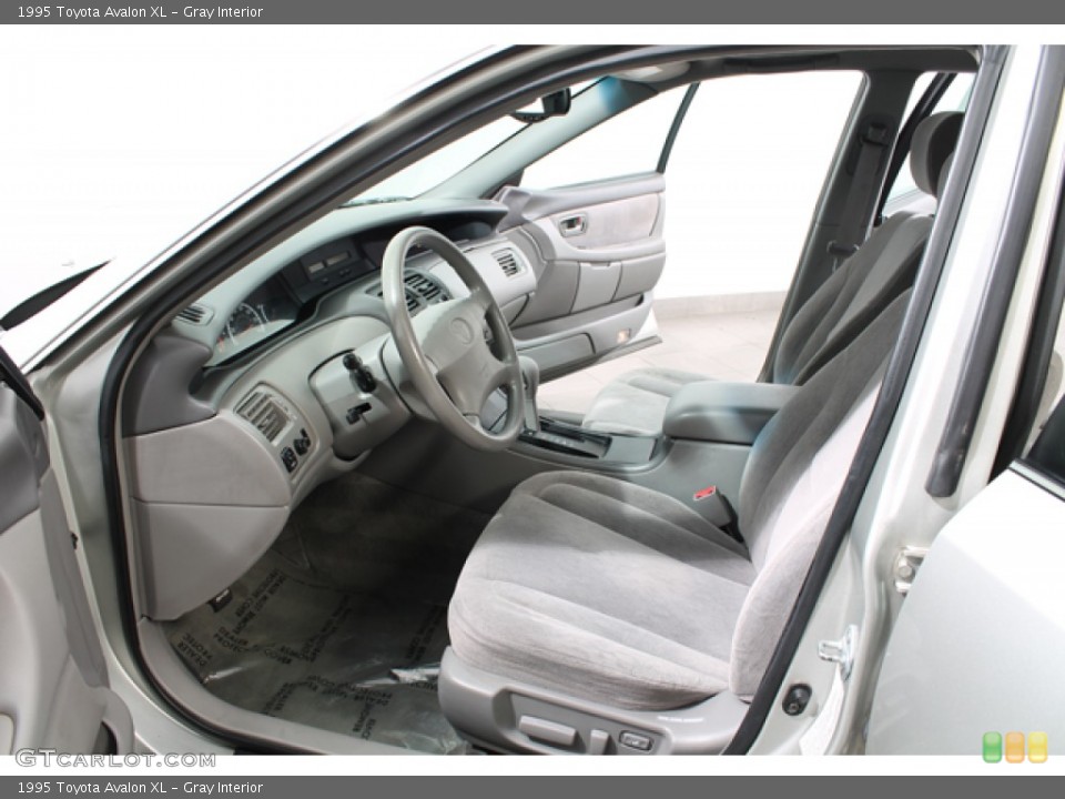 Gray Interior Photo for the 1995 Toyota Avalon XL #67527692