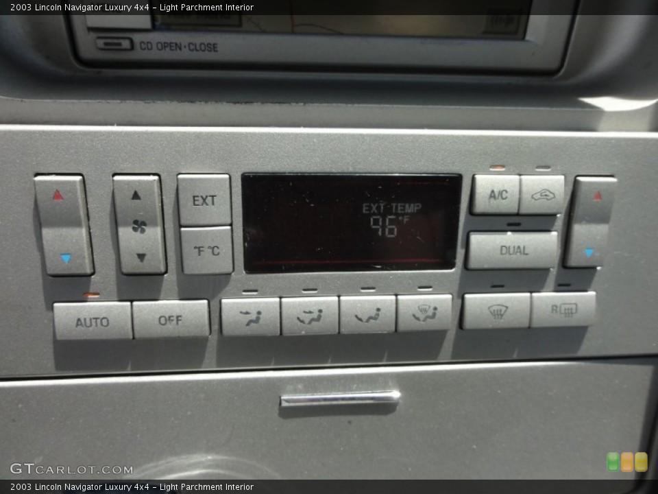 Light Parchment Interior Controls for the 2003 Lincoln Navigator Luxury 4x4 #67530056