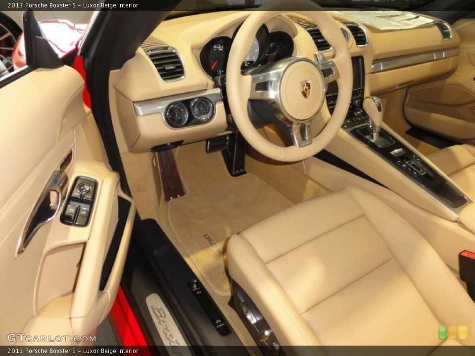 Luxor Beige Interior Photo for the 2013 Porsche Boxster S #67533938