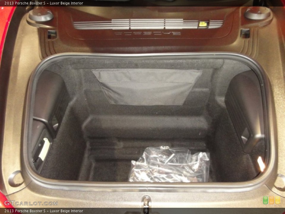 Luxor Beige Interior Trunk for the 2013 Porsche Boxster S #67534052
