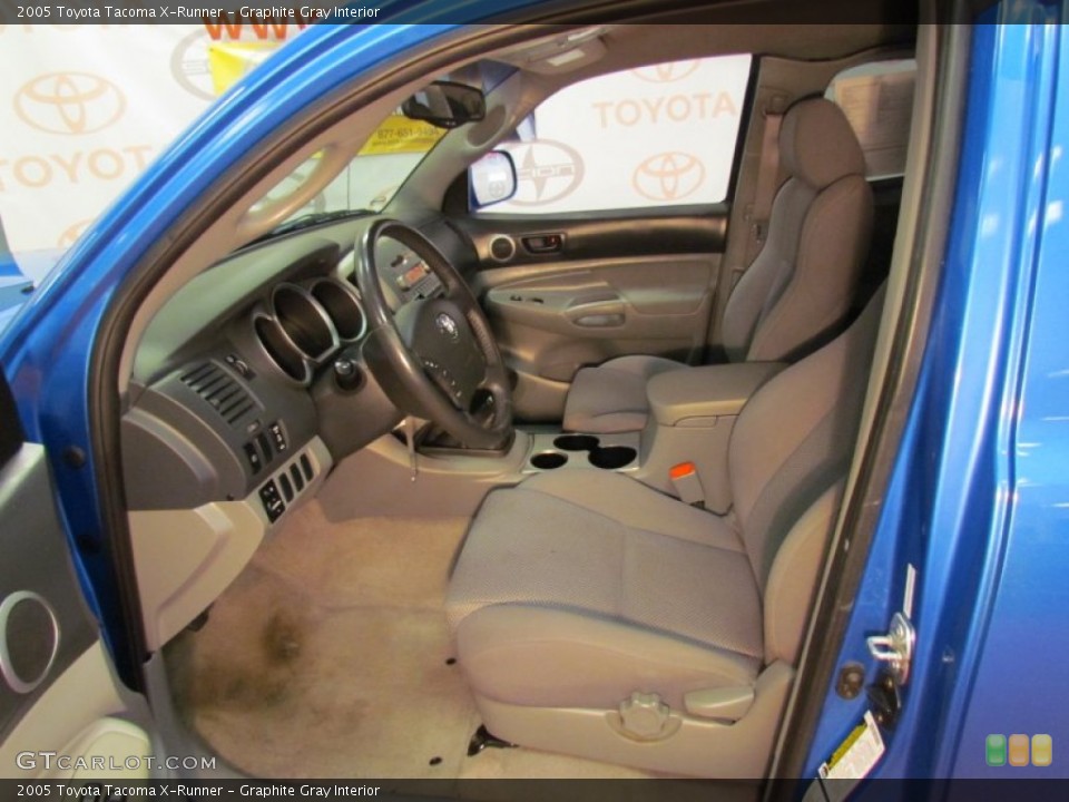 Graphite Gray Interior Photo for the 2005 Toyota Tacoma X-Runner #67542456
