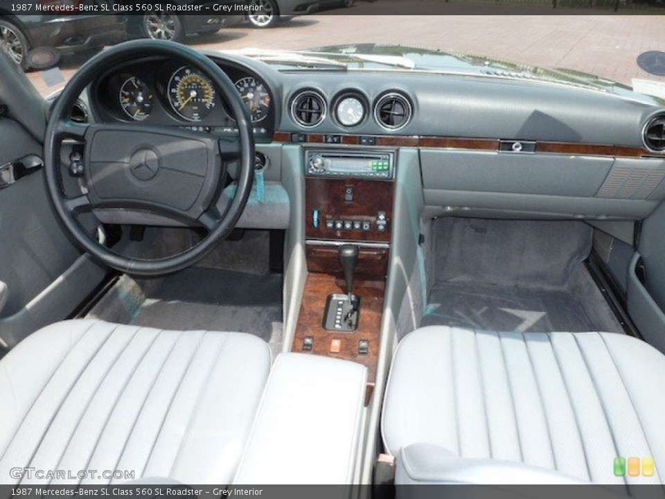 Grey Interior Dashboard for the 1987 Mercedes-Benz SL Class 560 SL Roadster #67551651