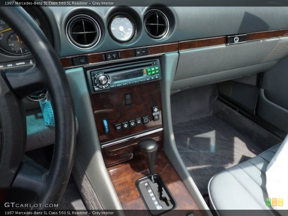 Grey Interior Dashboard for the 1987 Mercedes-Benz SL Class 560 SL Roadster #67551669