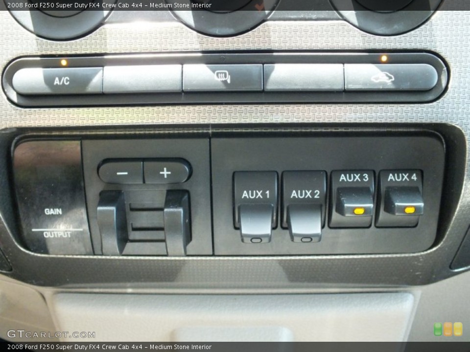 Medium Stone Interior Controls for the 2008 Ford F250 Super Duty FX4 Crew Cab 4x4 #67567402