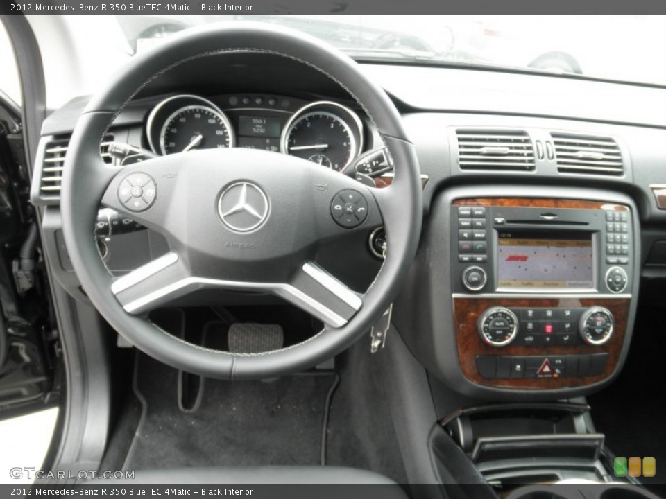 Black Interior Dashboard for the 2012 Mercedes-Benz R 350 BlueTEC 4Matic #67594680