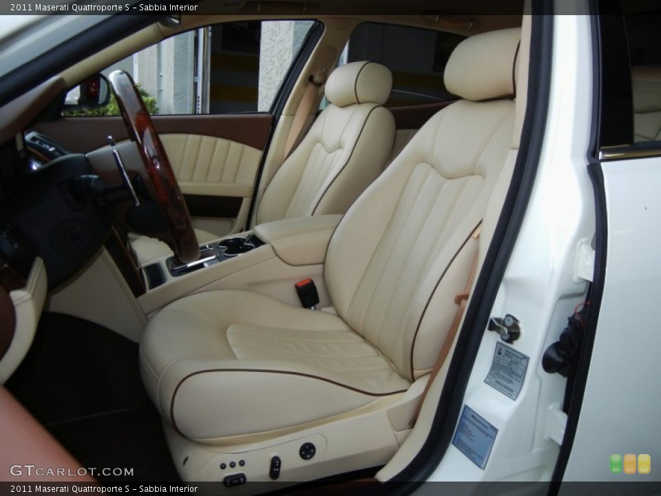 Sabbia Interior Photo for the 2011 Maserati Quattroporte S #67598874