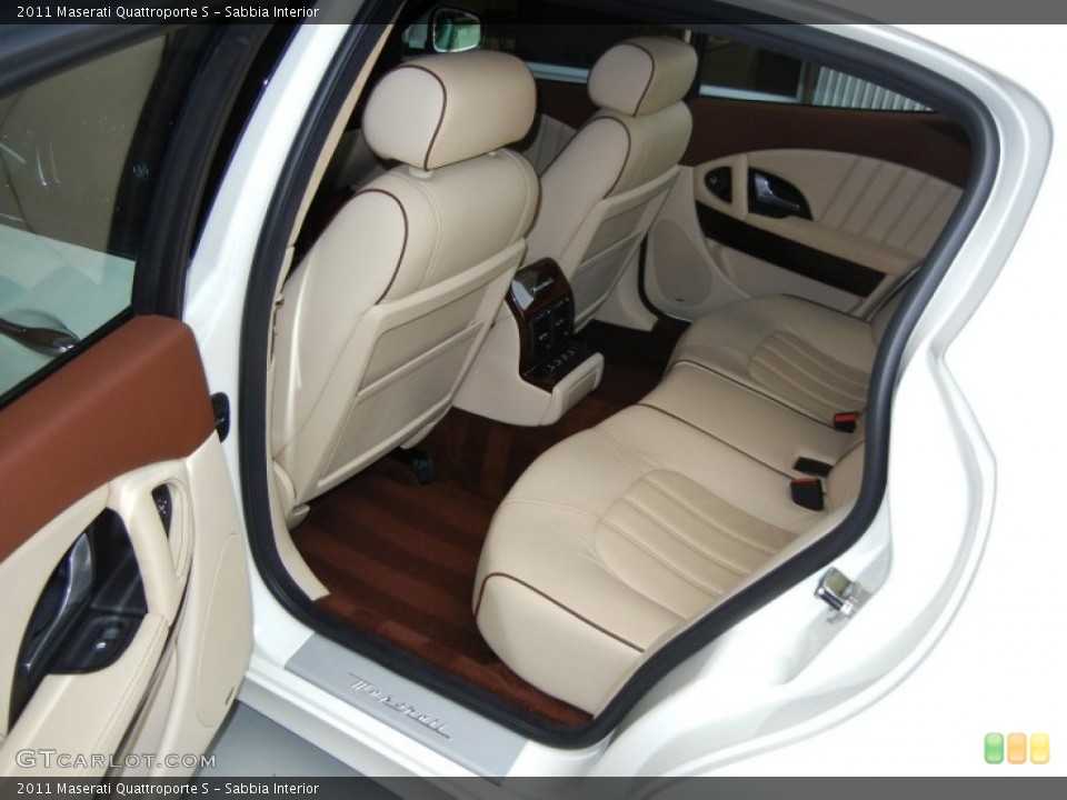 Sabbia Interior Rear Seat for the 2011 Maserati Quattroporte S #67598892