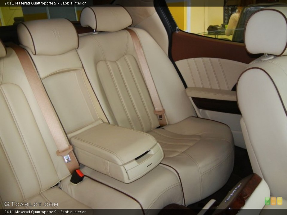 Sabbia Interior Rear Seat for the 2011 Maserati Quattroporte S #67598937