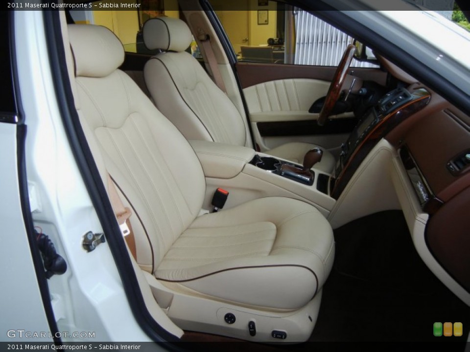 Sabbia Interior Photo for the 2011 Maserati Quattroporte S #67598964