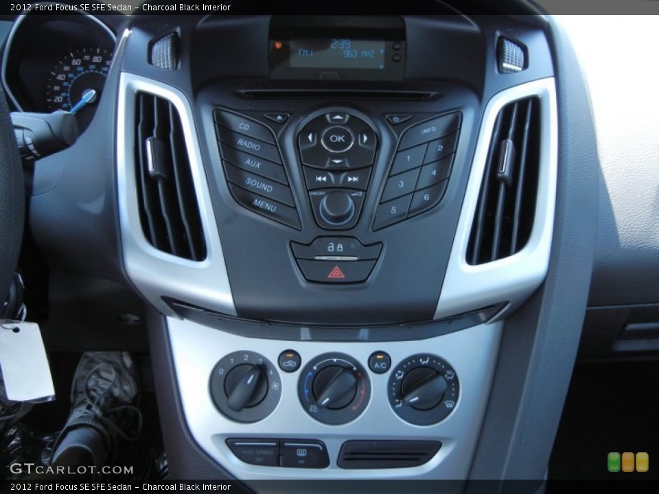 Charcoal Black Interior Controls for the 2012 Ford Focus SE SFE Sedan #67599234