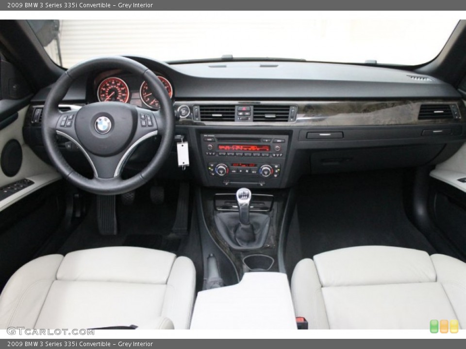 Grey Interior Dashboard for the 2009 BMW 3 Series 335i Convertible #67602208