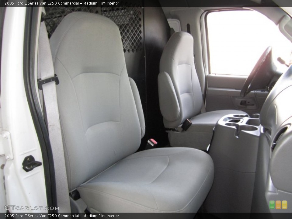 Medium Flint 2005 Ford E Series Van Interiors