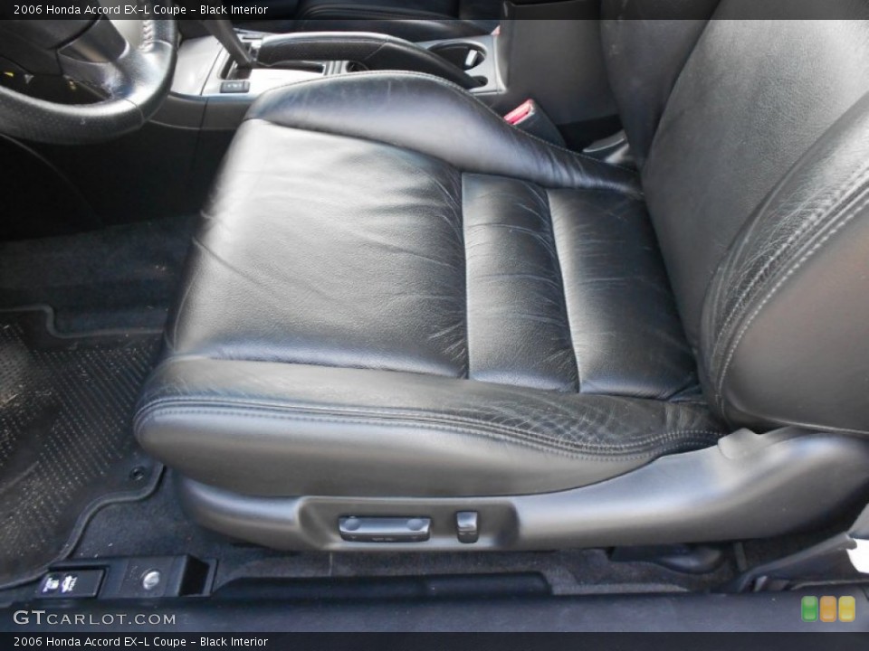 Black Interior Front Seat for the 2006 Honda Accord EX-L Coupe #67614555