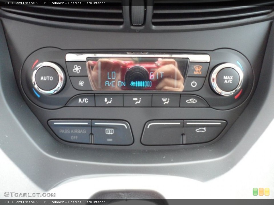 Charcoal Black Interior Controls for the 2013 Ford Escape SE 1.6L EcoBoost #67617474