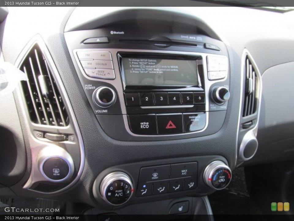 Black Interior Controls for the 2013 Hyundai Tucson GLS #67625127