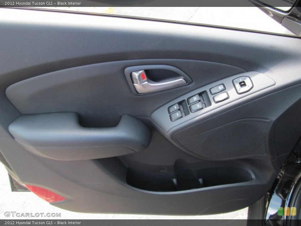 Black Interior Door Panel for the 2012 Hyundai Tucson GLS #67625388