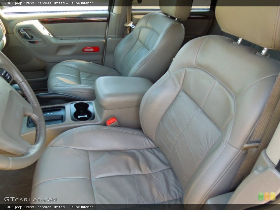 Taupe Interior Photo for the 2003 Jeep Grand Cherokee Limited #67634076