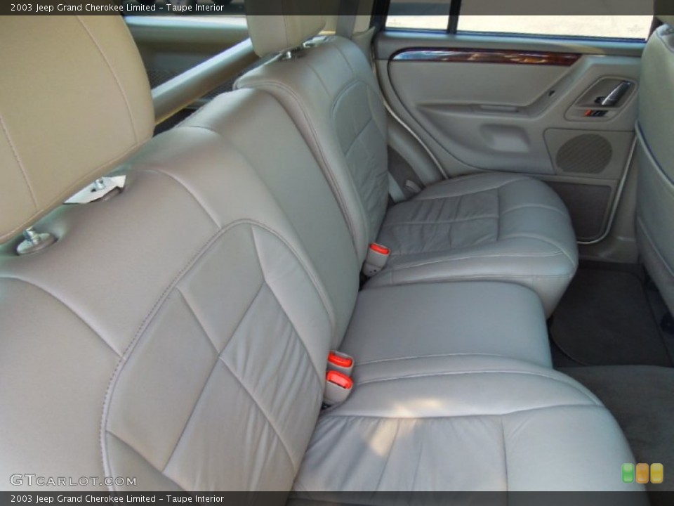 Taupe Interior Photo for the 2003 Jeep Grand Cherokee Limited #67634190