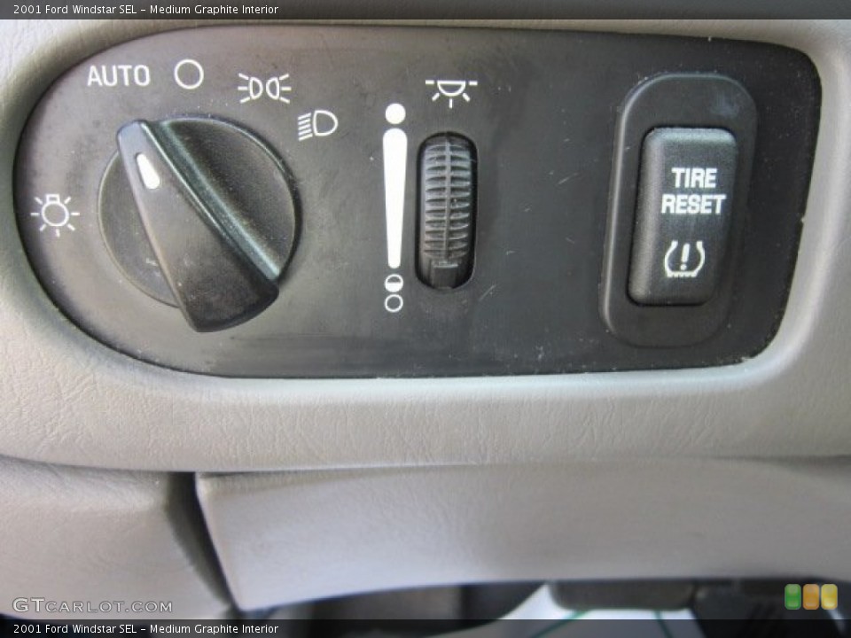 Medium Graphite Interior Controls for the 2001 Ford Windstar SEL #67643049