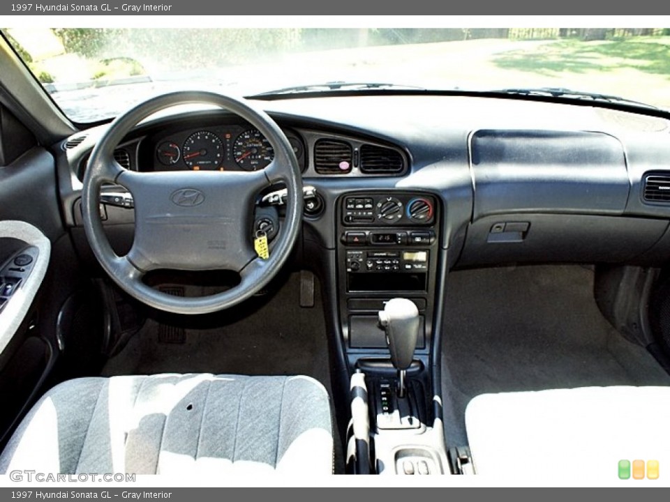 Gray Interior Dashboard for the 1997 Hyundai Sonata GL #67647042