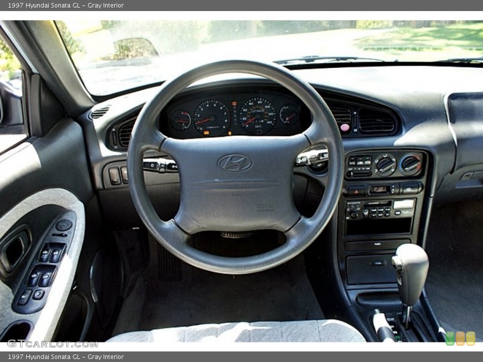 Gray Interior Steering Wheel for the 1997 Hyundai Sonata GL #67647055