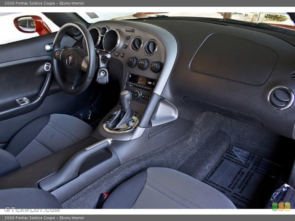 Ebony Interior Photo for the 2009 Pontiac Solstice Coupe #67654216