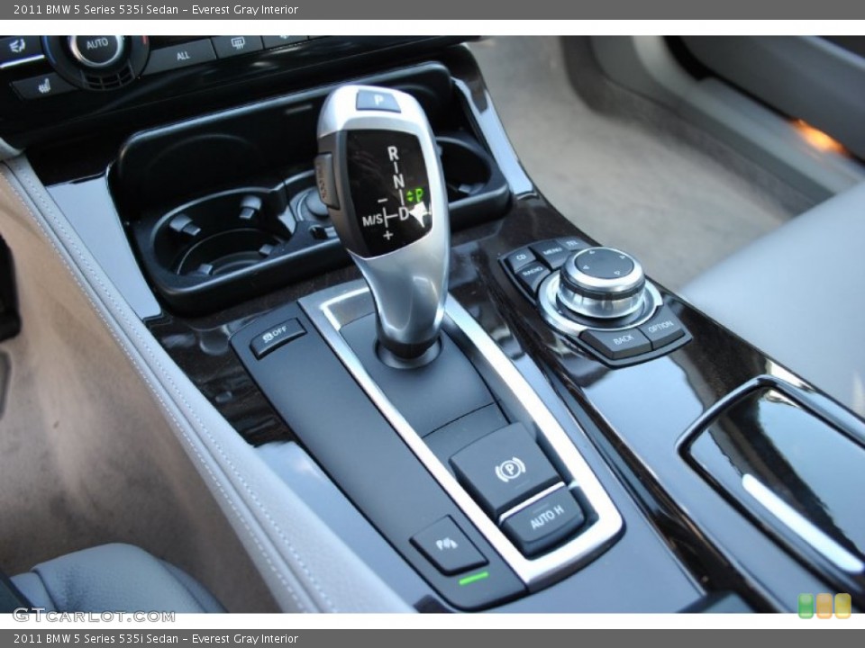 Everest Gray Interior Transmission for the 2011 BMW 5 Series 535i Sedan #67654426