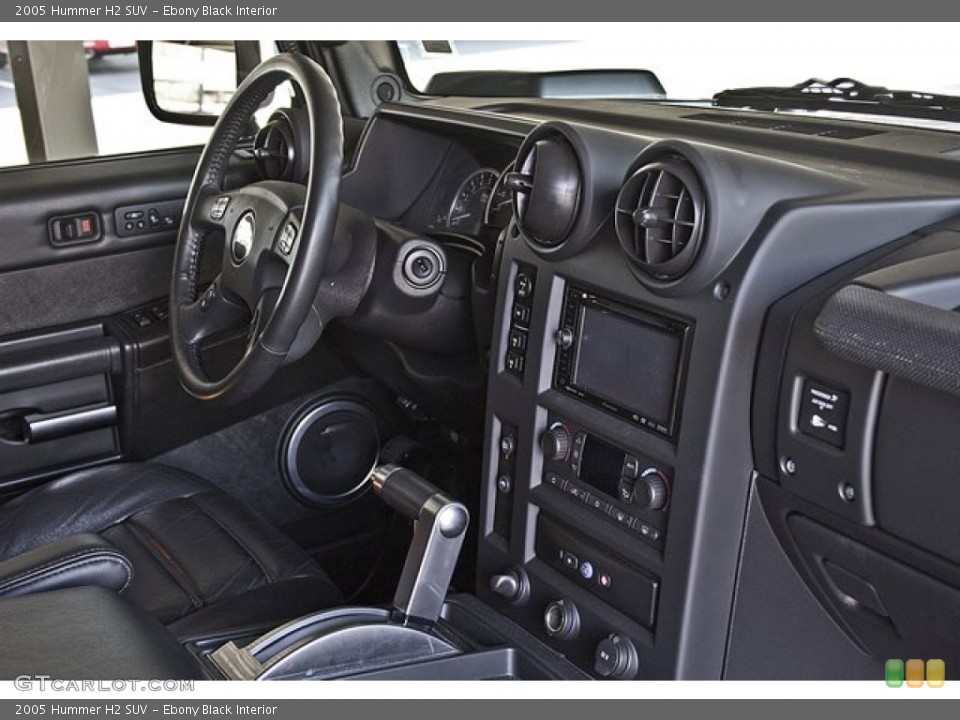 Ebony Black Interior Controls for the 2005 Hummer H2 SUV #67655827