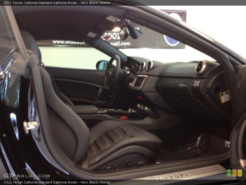 Nero (Black) Interior Photo for the 2012 Ferrari California  #67661523