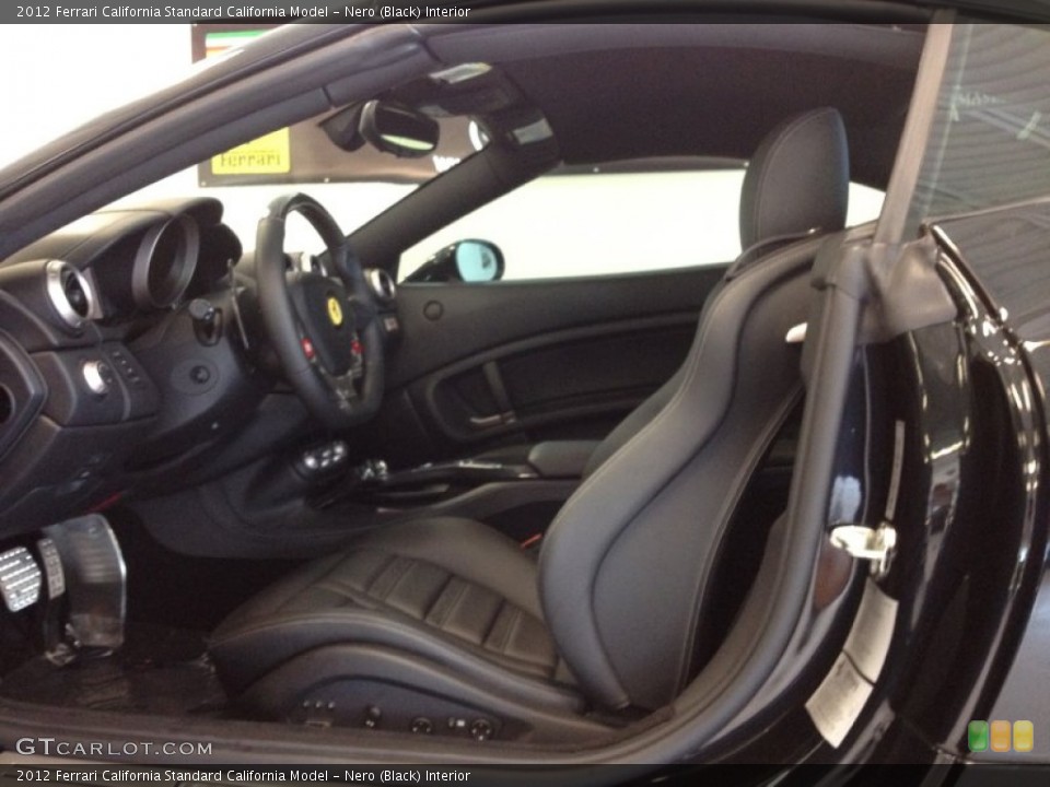 Nero (Black) Interior Photo for the 2012 Ferrari California  #67661542