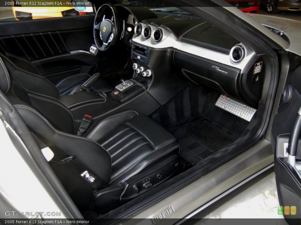 Nero Interior Dashboard for the 2005 Ferrari 612 Scaglietti F1A #67661830