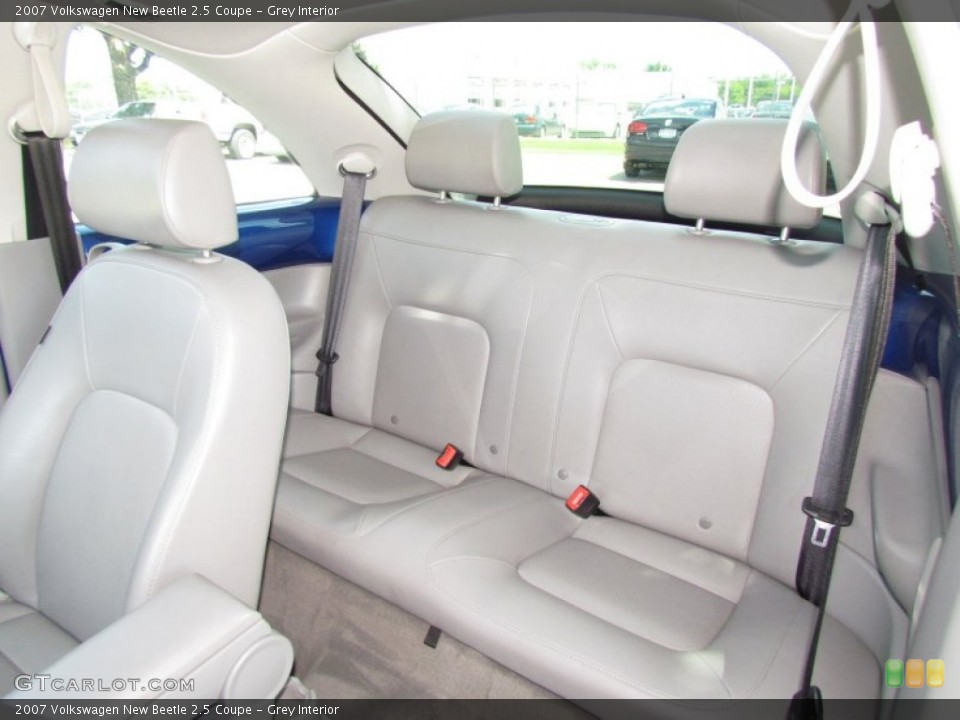 Grey Interior Photo for the 2007 Volkswagen New Beetle 2.5 Coupe #67666030
