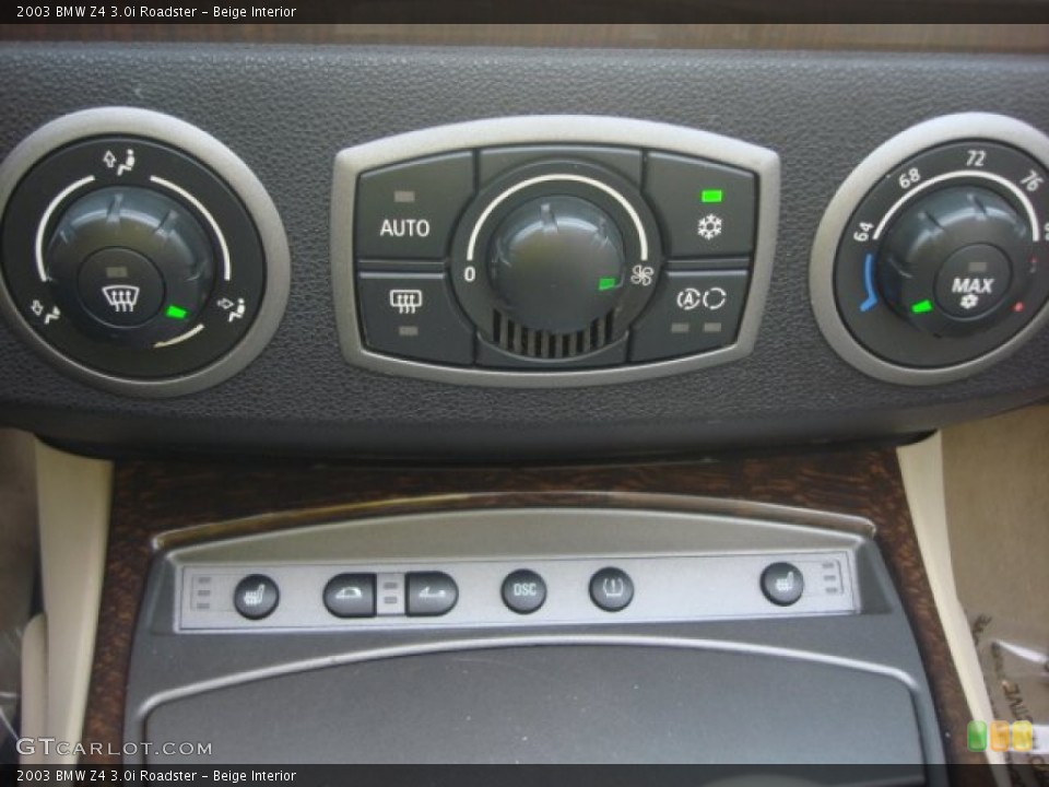 Beige Interior Controls for the 2003 BMW Z4 3.0i Roadster #67671048