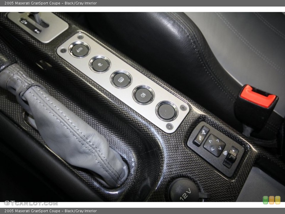 Black/Gray Interior Controls for the 2005 Maserati GranSport Coupe #67776060