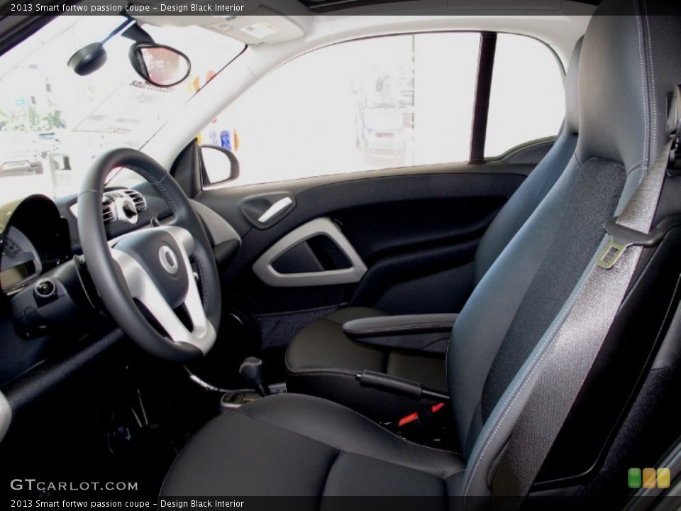 Design Black Interior Photo for the 2013 Smart fortwo passion coupe #67776309