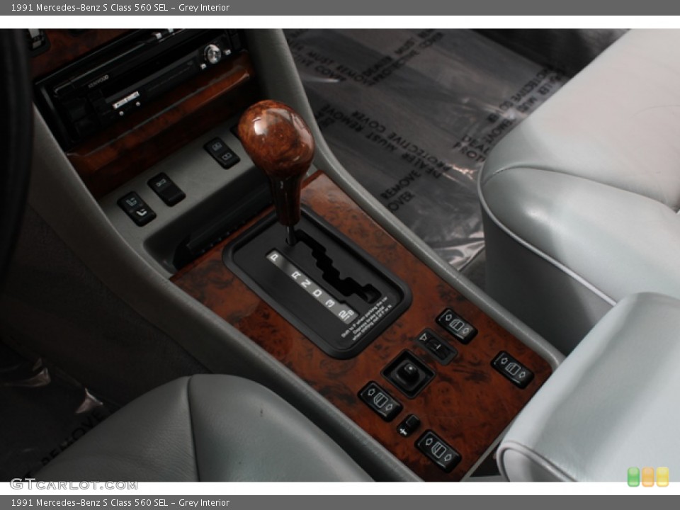 Grey Interior Transmission for the 1991 Mercedes-Benz S Class 560 SEL #67793190