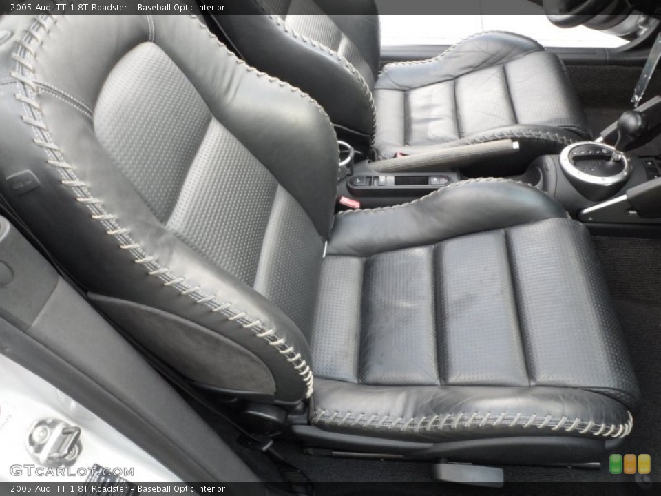 Baseball Optic Interior Photo for the 2005 Audi TT 1.8T Roadster #67808418