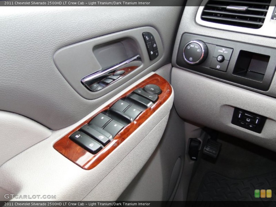 Light Titanium/Dark Titanium Interior Controls for the 2011 Chevrolet Silverado 2500HD LT Crew Cab #67829705