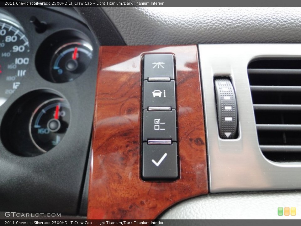 Light Titanium/Dark Titanium Interior Controls for the 2011 Chevrolet Silverado 2500HD LT Crew Cab #67829768