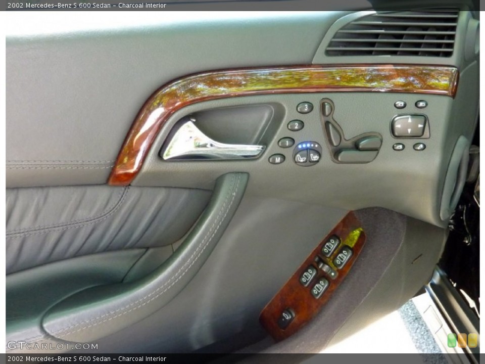 Charcoal Interior Controls for the 2002 Mercedes-Benz S 600 Sedan #67836617