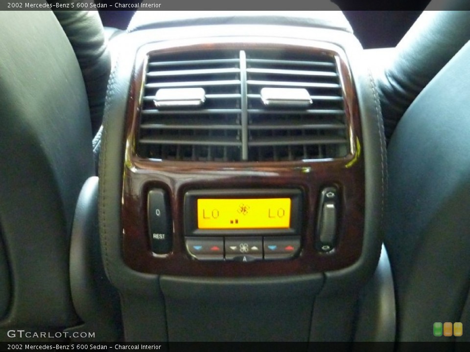 Charcoal Interior Controls for the 2002 Mercedes-Benz S 600 Sedan #67836746