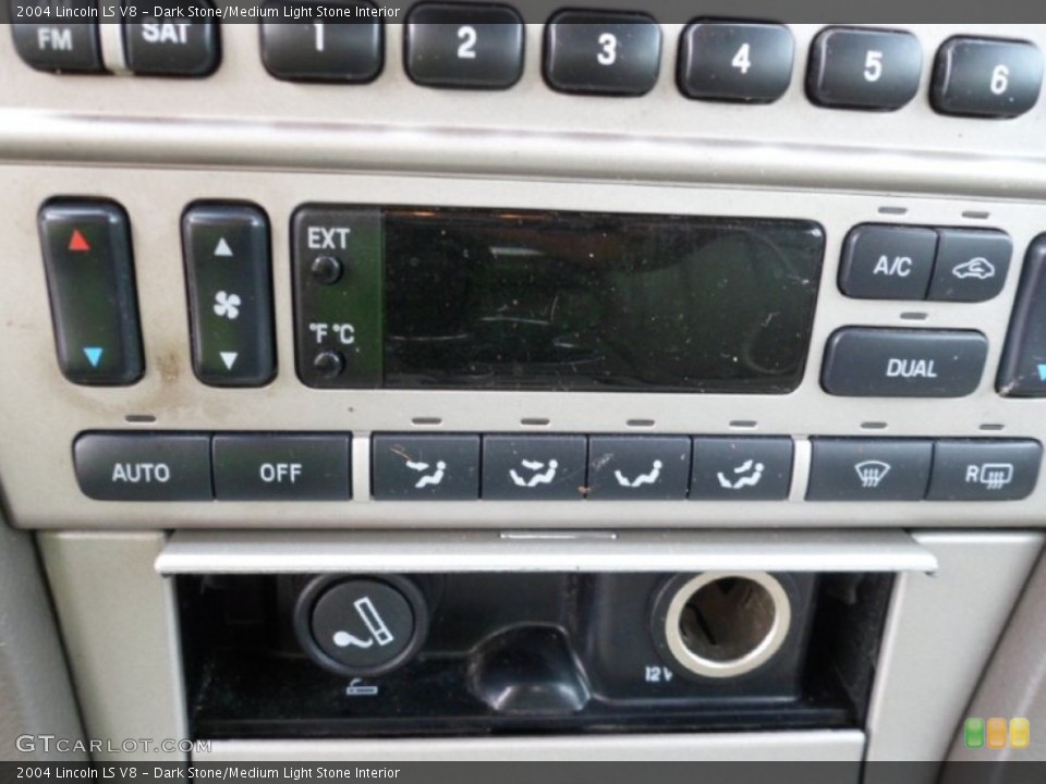 Dark Stone/Medium Light Stone Interior Controls for the 2004 Lincoln LS V8 #67839675