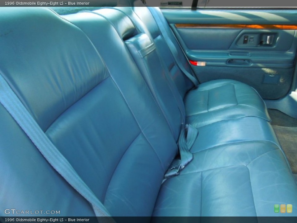 Blue Interior Photo for the 1996 Oldsmobile Eighty-Eight LS #67839876